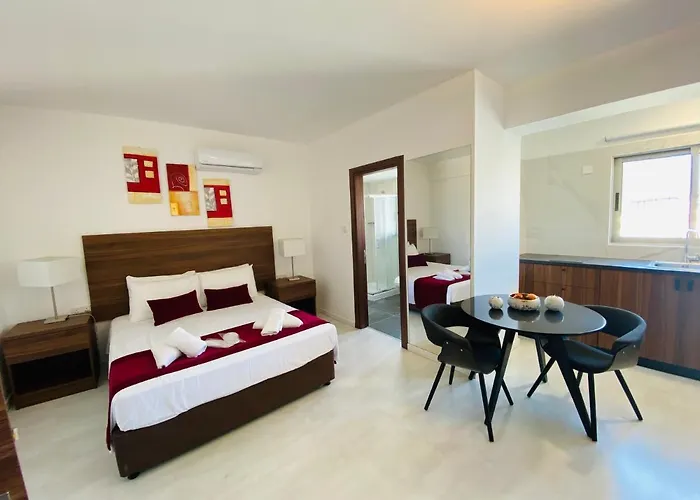 Eleonora Hotel Apartments